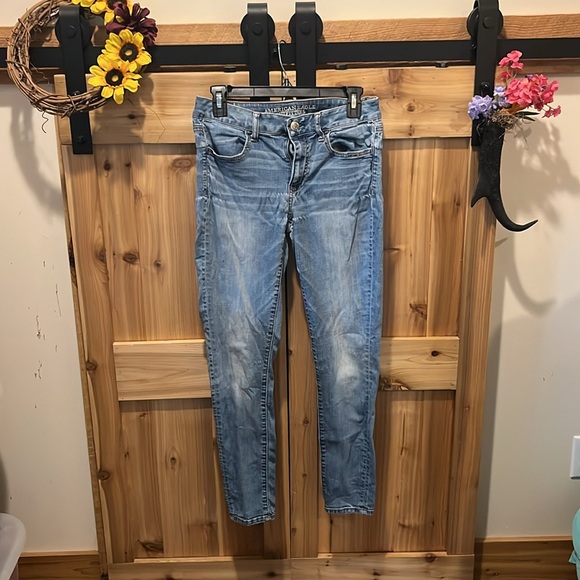 American Eagle Outfitters Denim - 4 Pairs of Blue Jeans - American Eagle (3 prs)/ 1 Express - See Description